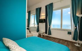 Marlove Sea View